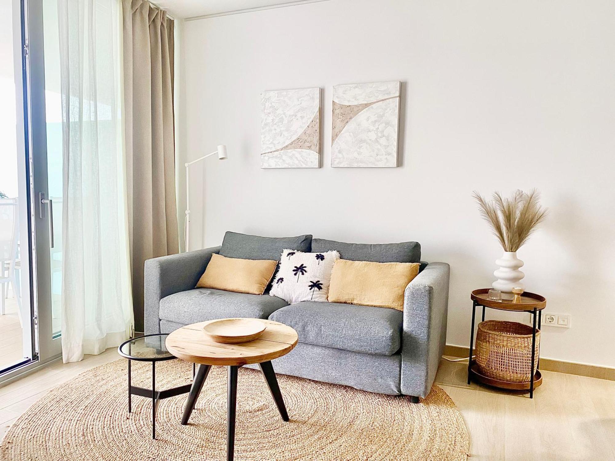 פואנגירולה Fantastic Apartment In The Wave Just Steps From Carvajal Beach - Pool And Free Parking מראה חיצוני תמונה