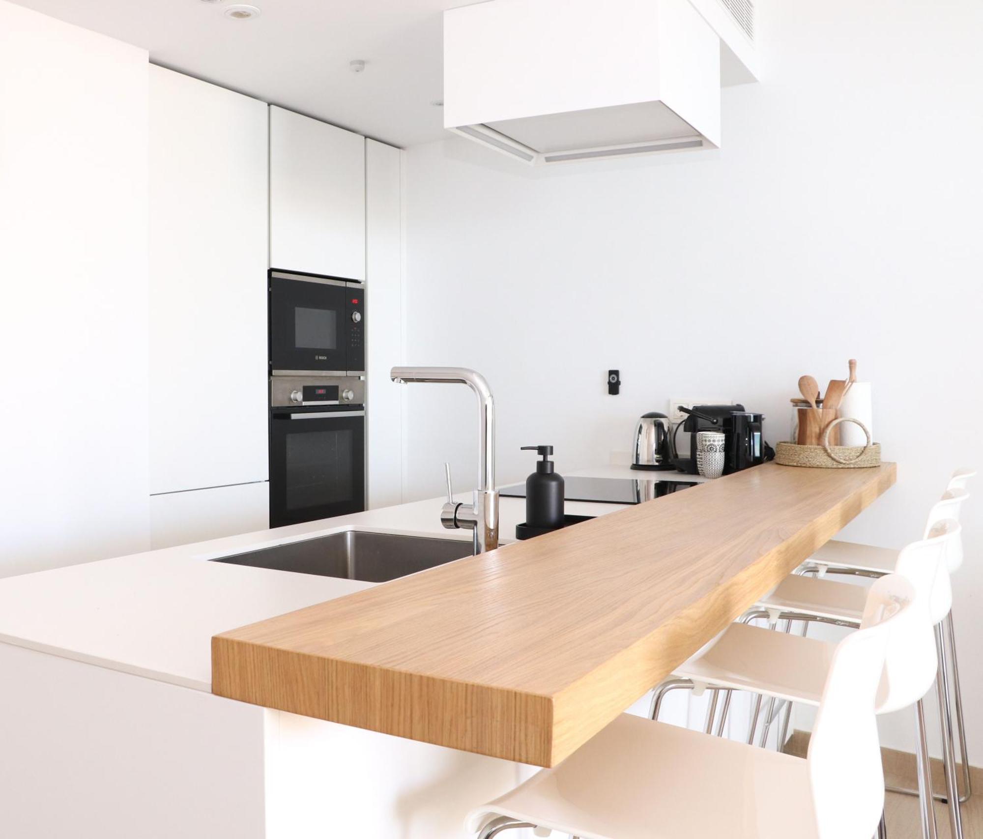 פואנגירולה Fantastic Apartment In The Wave Just Steps From Carvajal Beach - Pool And Free Parking מראה חיצוני תמונה
